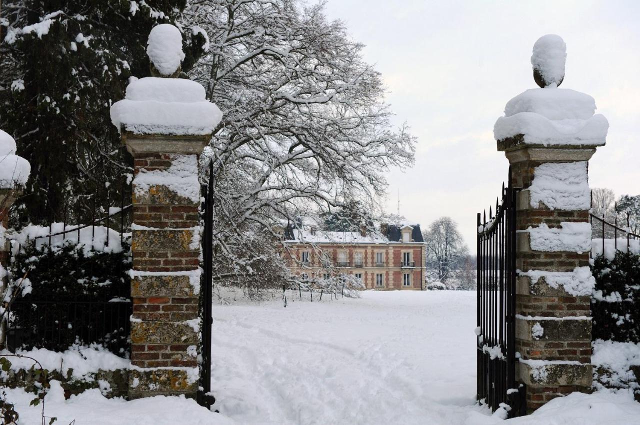 Chateau Le Quesnoy Chevrieres  Exterior photo